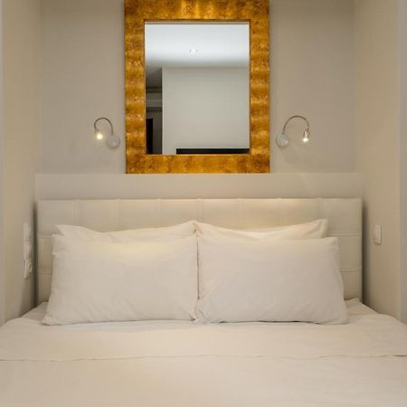 Dema Luxury Suites - Perikleous E1 เอเธนส์ ภายนอก รูปภาพ