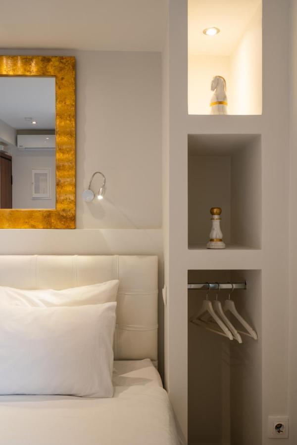 Dema Luxury Suites - Perikleous E1 เอเธนส์ ภายนอก รูปภาพ